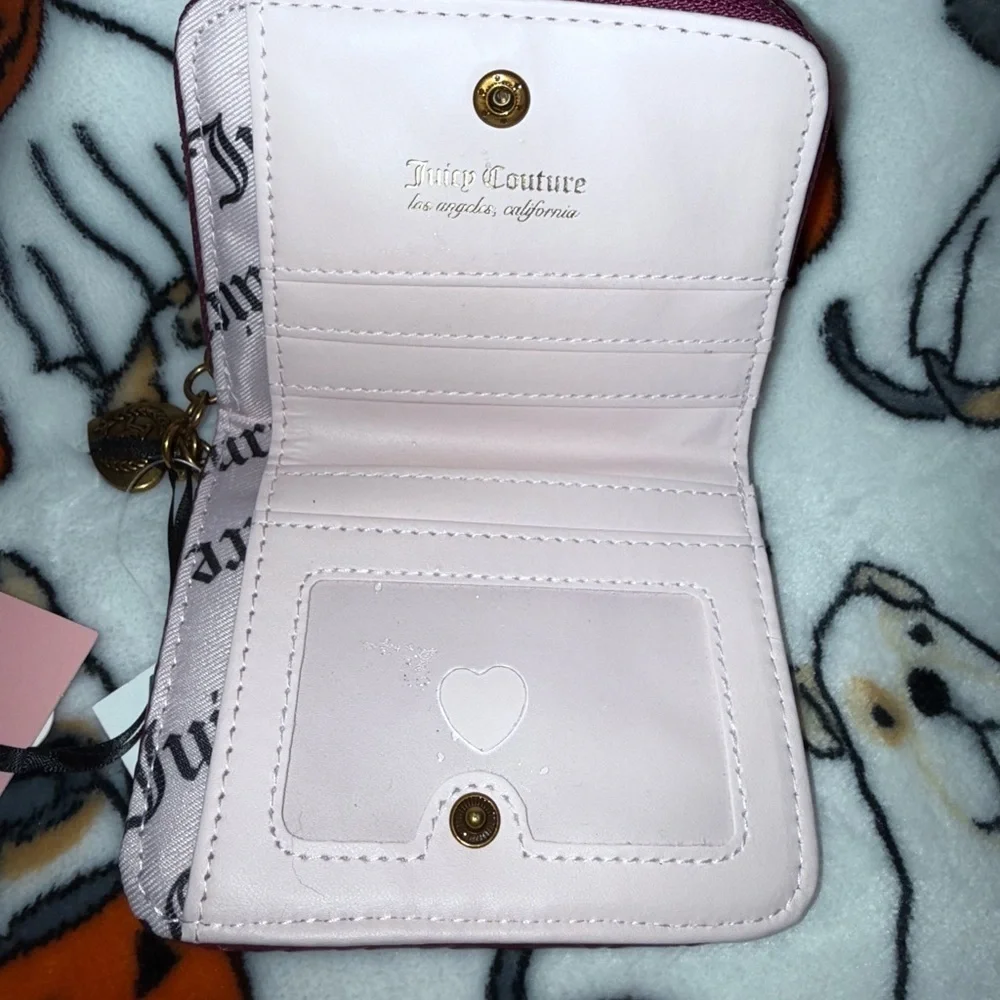 NWT Juicy Couture Juicy Romance Coin Zip Around Wallet in Plum Berry